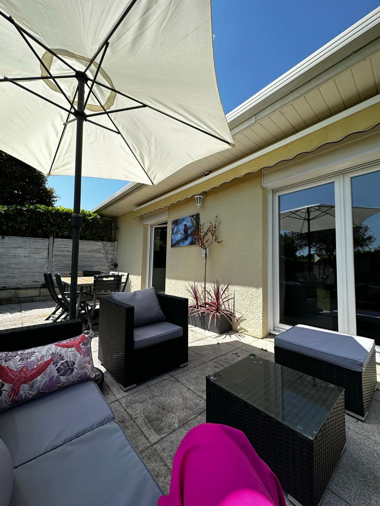 Les Temps Heureux Exclusivement Familles Quimper Exterior foto