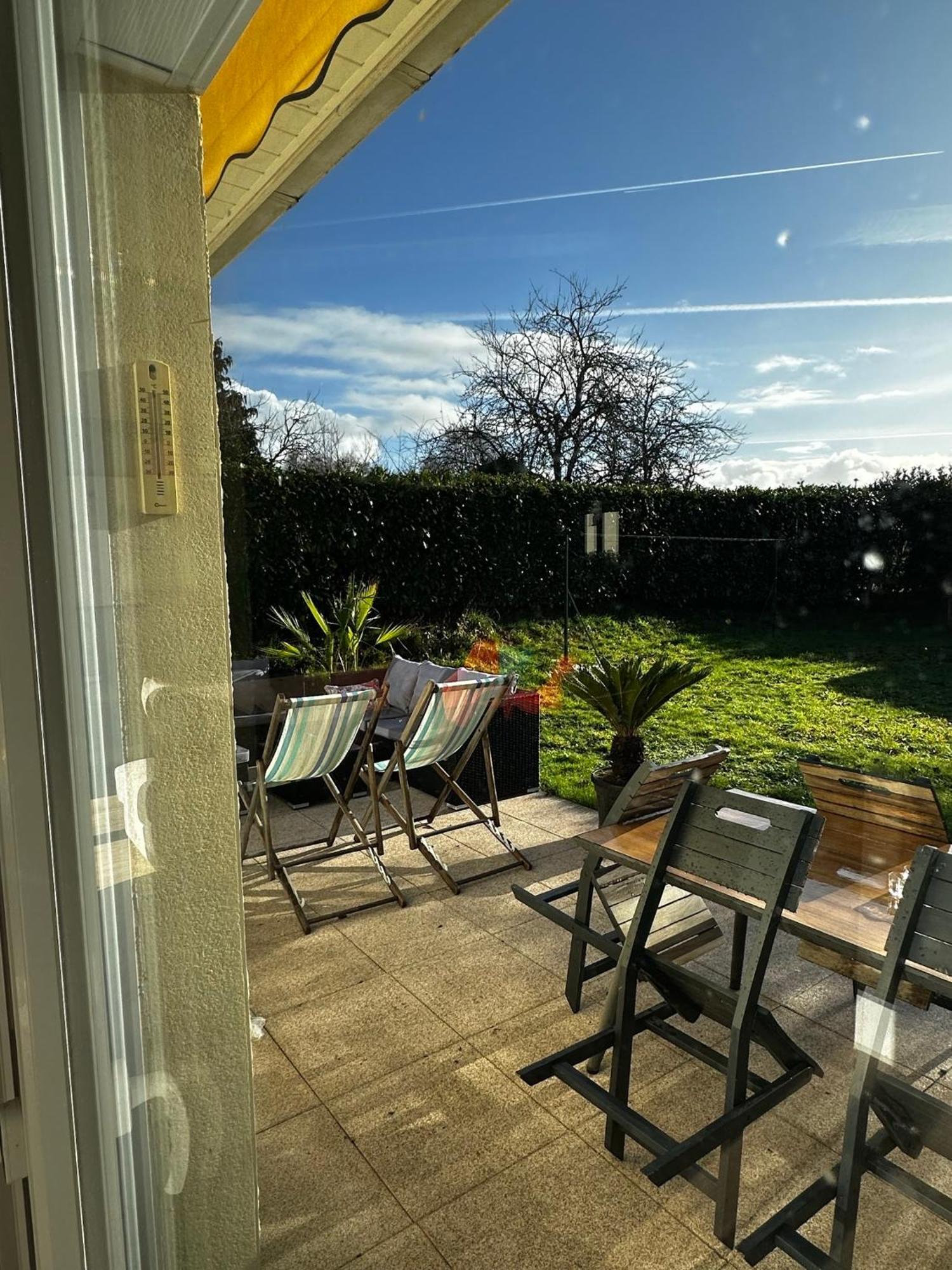 Les Temps Heureux Exclusivement Familles Quimper Exterior foto